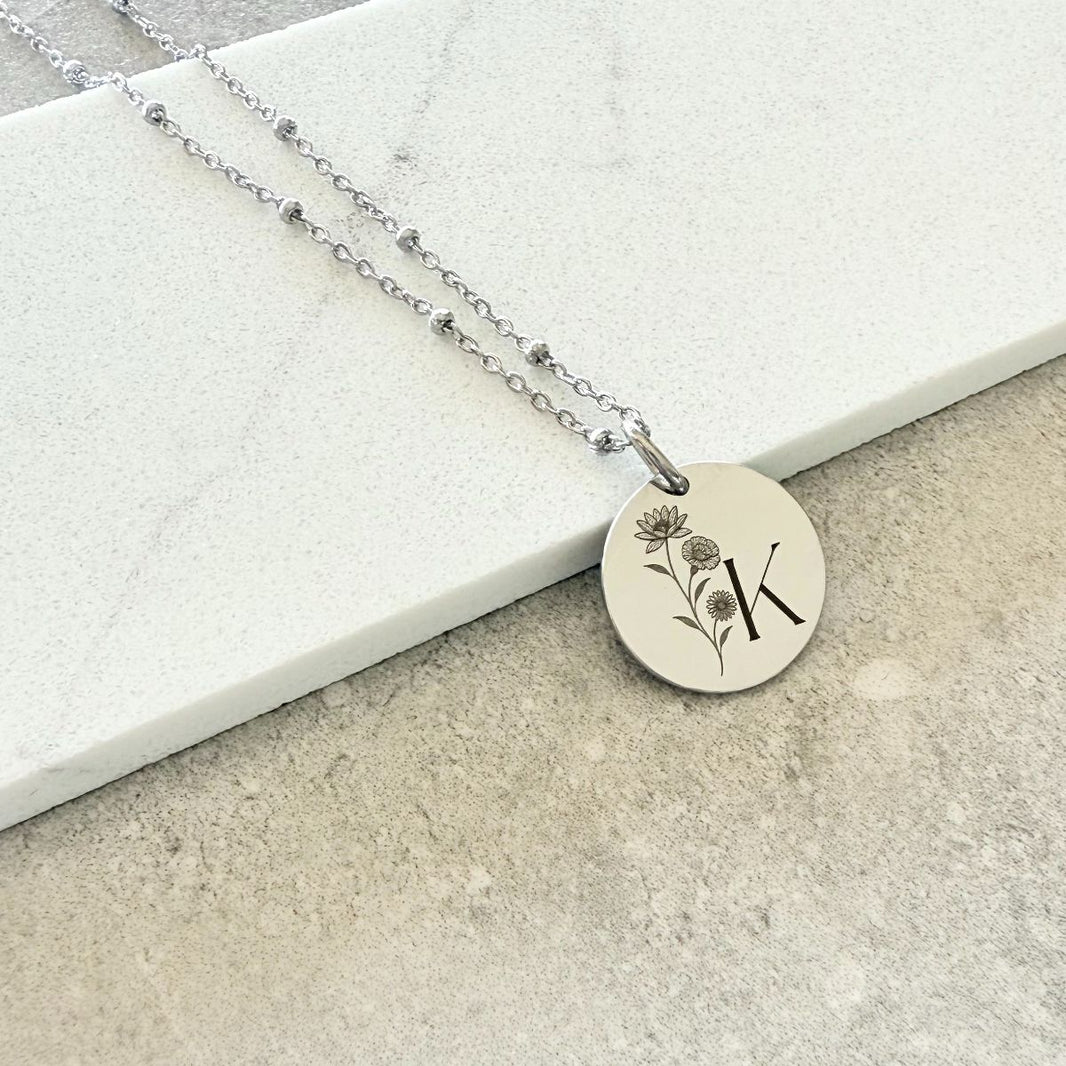 How to Choose the Perfect Engraved Jewellery for Family & Friends