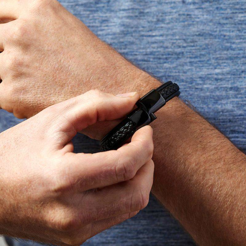 black magnetic clasp bracelet with leather band