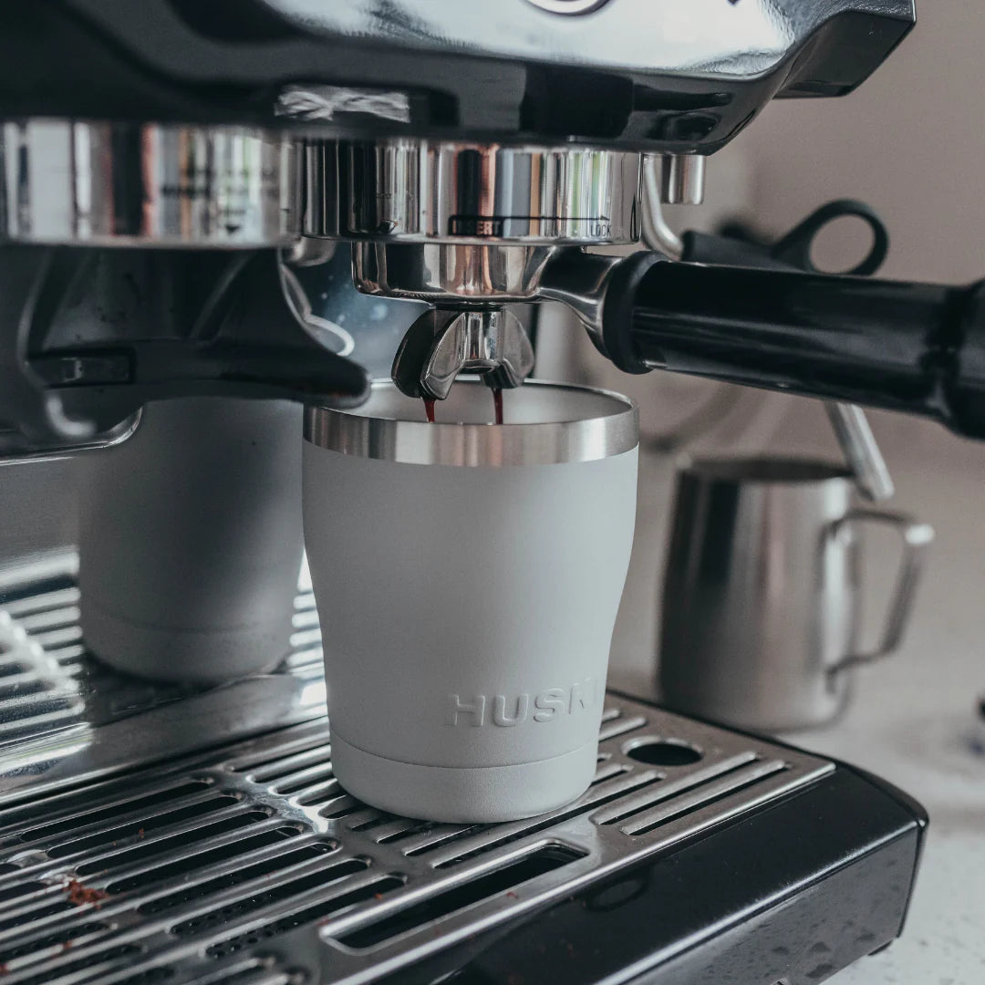 the huski short tumbler is the perfect travel cup and fits under most coffee machines perfectly