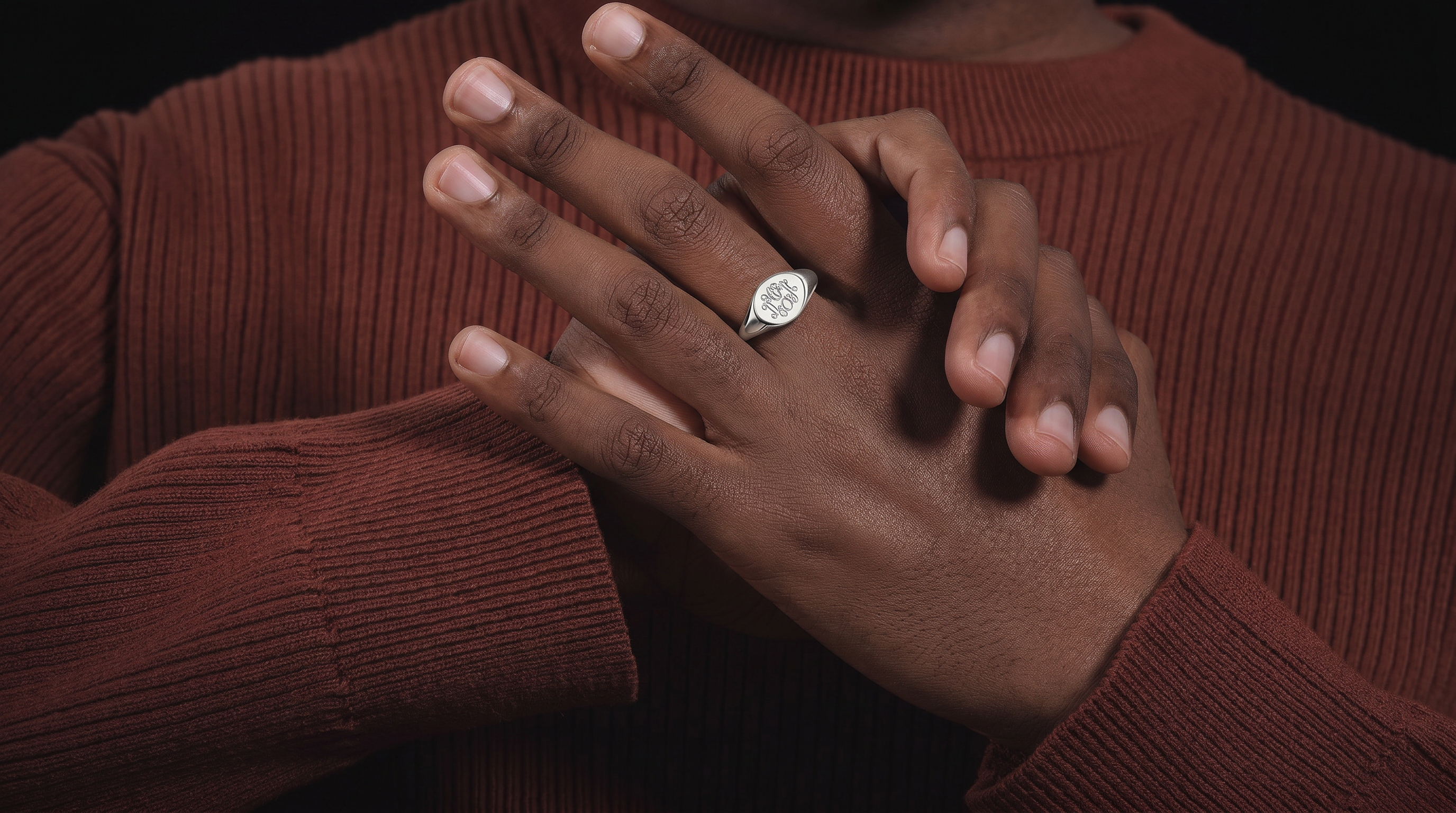 How to Layer Jewellery for Winter Outfits