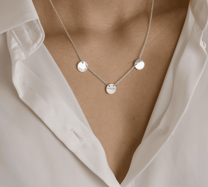 TRIPLE DISC NECKLACE