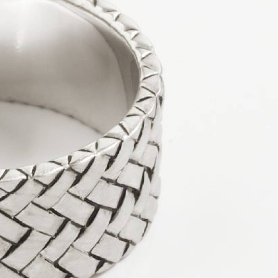 close-up of Pearl Rhodium Plated Woven Pattern Band - Sterling Silver Jewelry