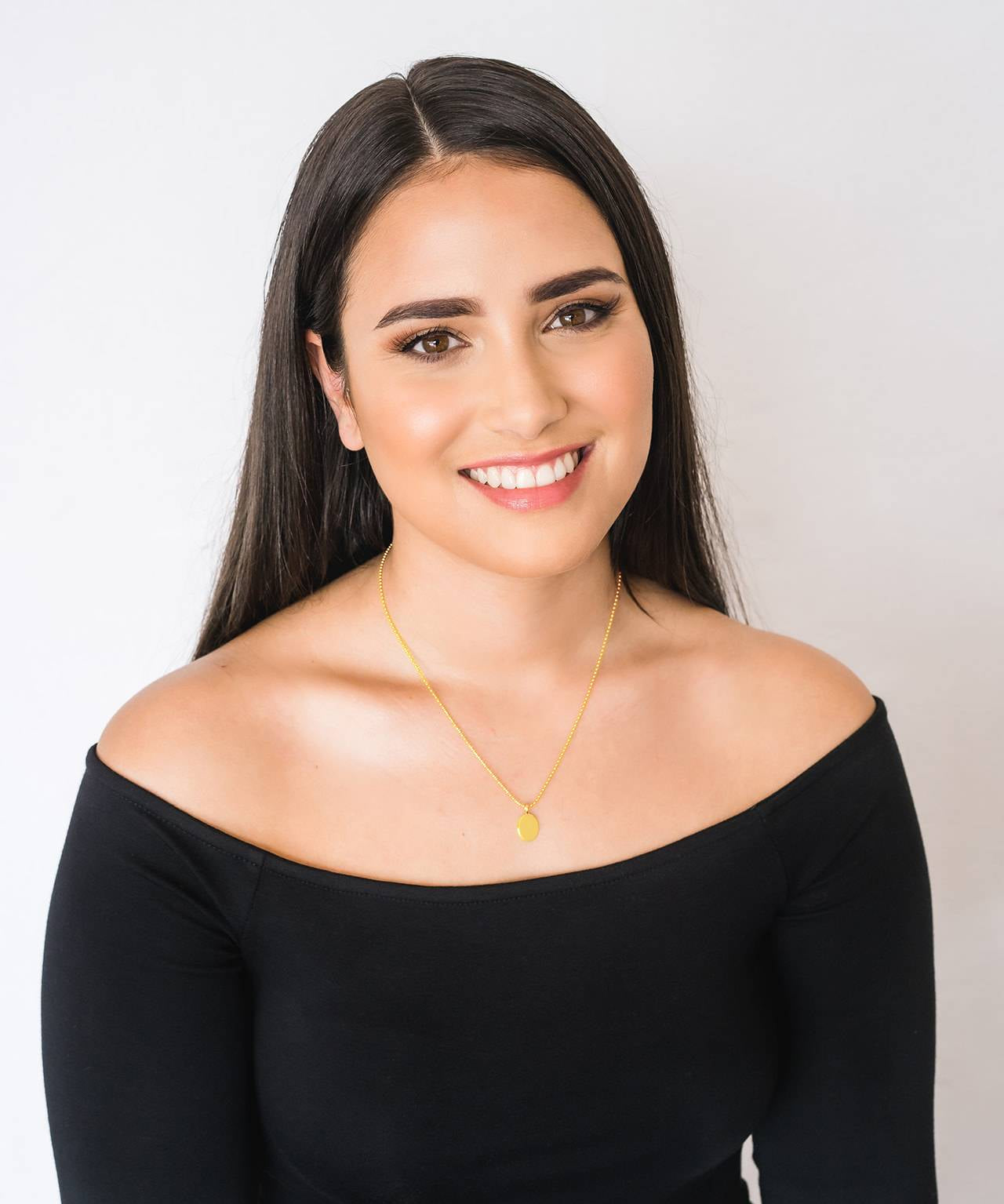 45cm ball chain with gold oval pendant