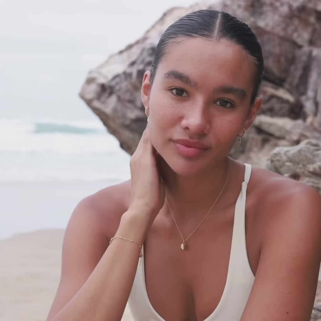 gold disc bracelet can be engraved both sides