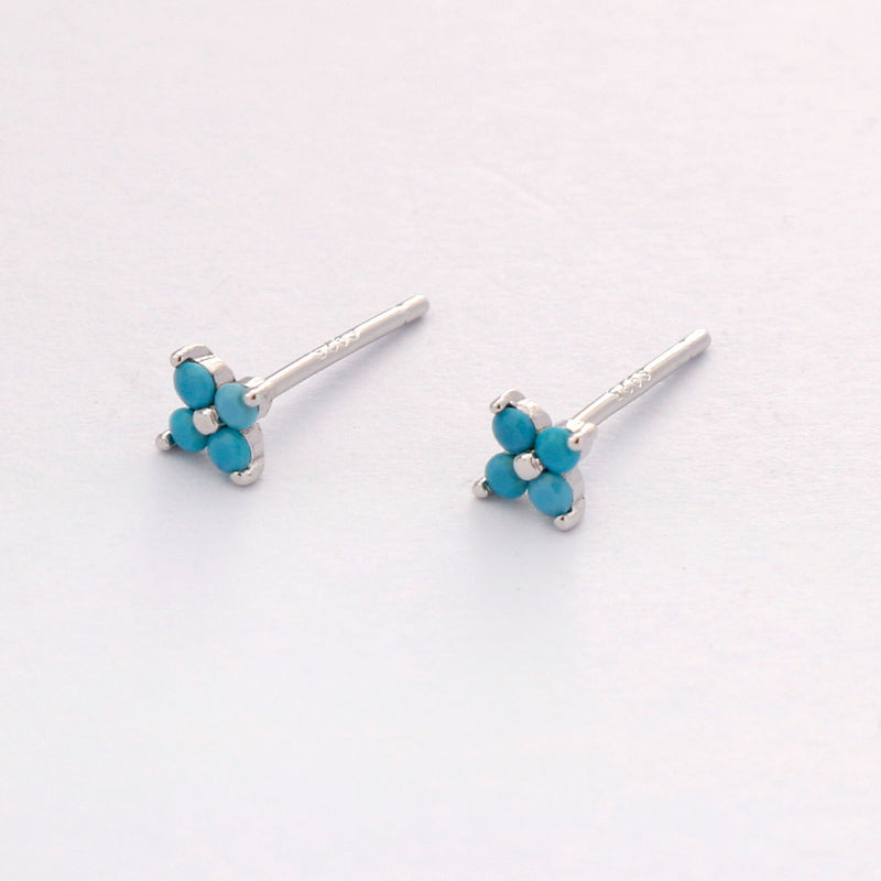 sterling silver and turquoise flower stud earring. 