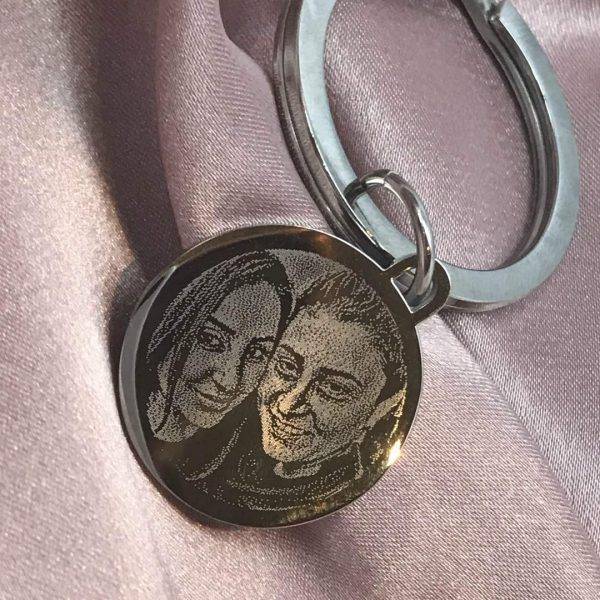 photo of friends engraved on keyring