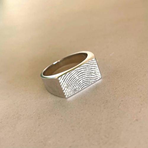 fingerprint-engraved-on-sterling-silver-rectangle-signet-ring-